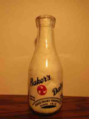 BAKER'S DAIRY BOISE IDAHO VINTAGE QT MILK BOTTLE