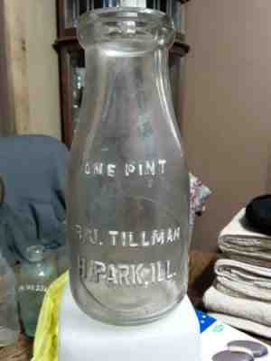 Scarce R.J Tillman Highland Park IL ILL Illinois Pint Milk Bottle Early 1900s