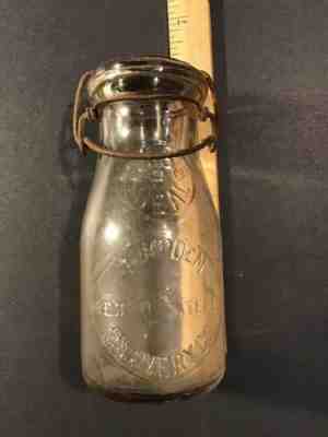 Hampden Dairy Creamery Tin Top Half Pint Hp Milk Bottle Possibly Everett Mass