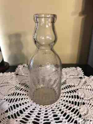 Biltmore Dairy Farms North Carolina Embossed One Quart Milk Bottle Cream Top