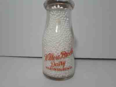 RARE WILLOW BROOK DAIRY MARTINSBURG WV PAINTED  HALF PINT MILK BOTTLE