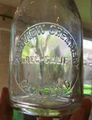 GLENVIEW CREAMERY OAKLAND CALIFORNIA embossed quart milk bottle dairy farm COOL