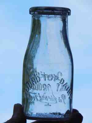 Round Top Dairy Embossed Half Pint Milk Bottle Damariscotta, ME Maine