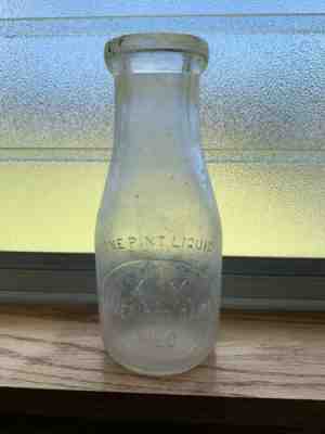 Hawaii Bottle - Rare One Pint Liquid K.Y. American Dairy Hilo