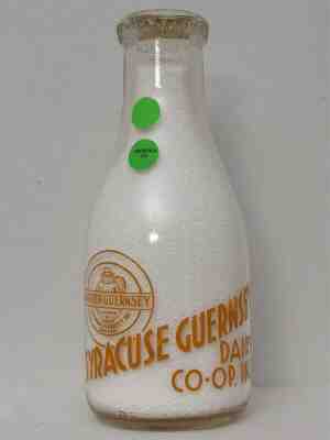 TRPQ Milk Bottle Syracuse Guernsey Dairy Co-Op Syracuse NY ONONDAGA CO GUERNSEY