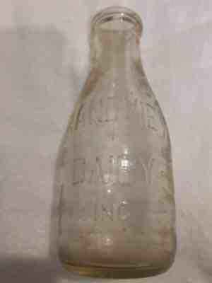 Vintage Grandview Dairy (Brooklyn) Milk Bottle (1 Quart)