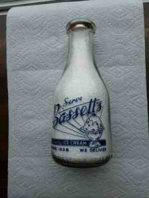 Bristol, VA / TN Milk Bottle - Bassett's Quart