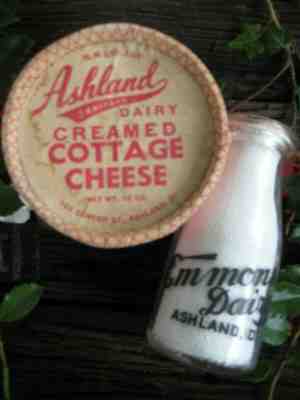 Emmons Ashland Ohio milk bottle Sanitary Dairy cottage cheese tub, 161 Center St