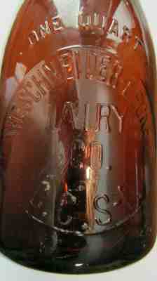 The Schneider Becker Dairy - Amber Milk - Cleveland Ohio - Quart.