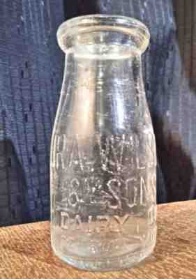 Ira Wilson & Sons Dairy CO Detroit MI 1/2 Pint Milk Bottle