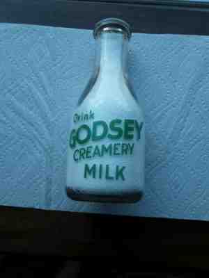 Bristol VA / TN Milk Bottle - Godsey Quart