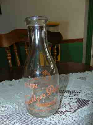 Early Smeltzer Dairy Milk Bottle Elberta Michigan Little Boy Blue