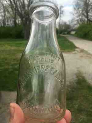 Willis Jersey Dairy Malta Ohio Embossed Pint 