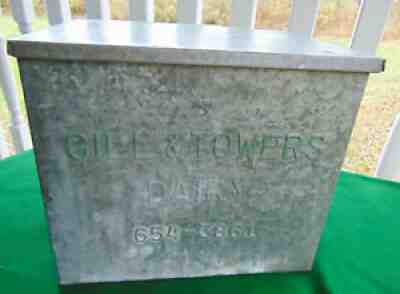 Vintage GILL & TOWERS DAIRY MILK BOTTLE PORCH BOX Galvanized Cooler Corinth NY