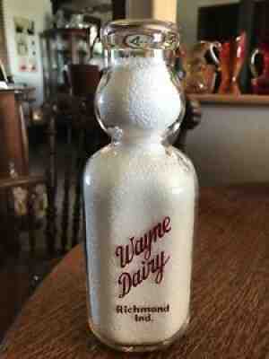 Wayne Dairy Richmond Ind Indiana Milk Bottle Qt Sq. CT!