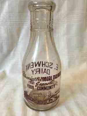 Vintage   Quart Milk Bottle E Schwenk Dairy Southampton L.I. Long Island 