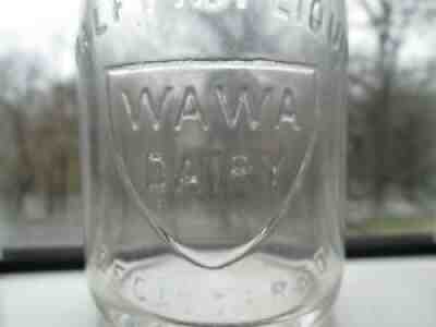 MILK BOTTLE WAWA DAIRY !/2 PINT