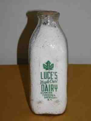 1969 LUCE'S MAPLE CREST DAIRY DUNKIRK FREDONIA SHERIDAN NY FLAG 1 QT MILK BOTTLE