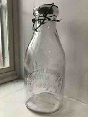 Slawson Brothers 226 east 46th Tin Top Quart Milk Bottle Manhattan New York NY