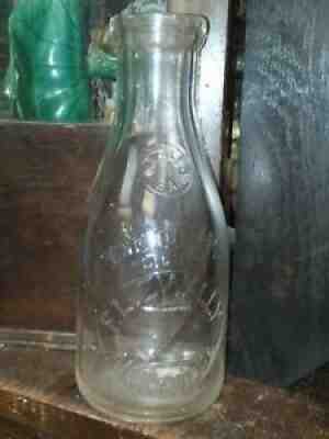 RARE 1 QUART FL ZWALLY AKRON PA LANCASTER COUNTY MILK BOTTLE