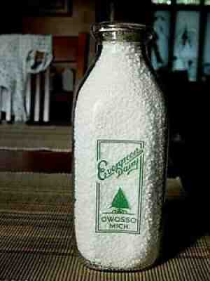 1950s Purves EVERGREEN Owosso MICHIGAN Mich. MI. dairy milk bottle SQUARE QUART