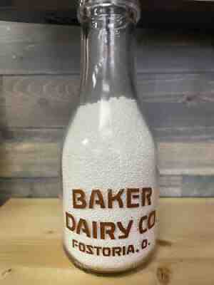 Rare Bakerâ??s Baker Dairy Fostoria Ohio Oh O 1 Quart Milk Bottle Seneca County