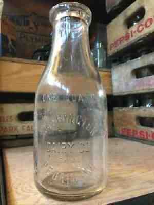 Vintage Quart Milk Bottle Washington Dairy Co. Peoria Illinois