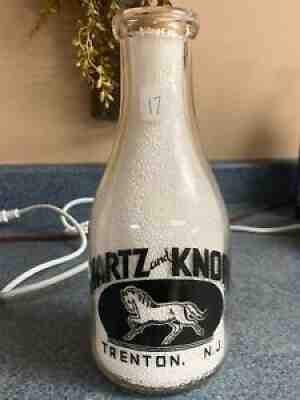 #17 TRPQ TRENTON NJ HARTZ & KNOPF HORSE GRAPHIC IMAGE MILK BOTTLE