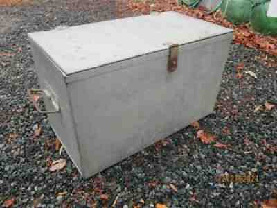 Vintage Xtra Large Galvanized Dairy Insulated Country Porch Milk Box w/Hasp