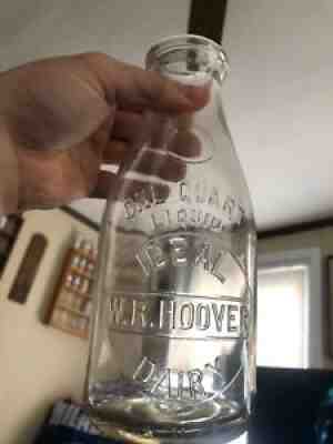 Ideal Dairy W.R.Hoover quart milk bottle Leola Pa Lancaster