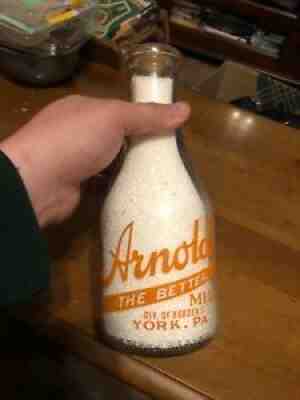 Arnold's Dairy TRPQ milk bottle York Pa