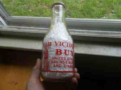 1943 ORIGINAL RICHMOND DAIRY CO WW2 BUY WAR BONDS QUART MILK BOTTLE SHINY NICE