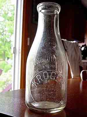 1930s KROGER Grand Rapids MICHIGAN Mich. Cincinnati OHIO Quart dairy milk bottle