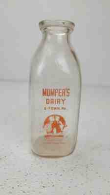 Mumpers Dairy Milk Quart Bottle Elizabethtown Lancaster PA 1947 Glass Graphic