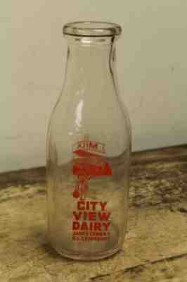 VINTAGE CEDERQUIST CITY VIEW DAIRY MILK BOTTLE QUART SIZE JAMESTOWN NEW YORK