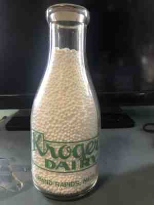 Quart Pyro Dairy Milk Bottle Kroger Dairy GRAND RAPIDS MICHIGAN MICH MI TRPQ