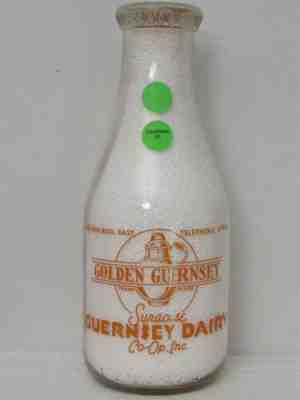 TRPQ Milk Bottle Syracuse Guernsey Dairy Erie Blvd E Syracuse NY GOLDEN GUERNSEY