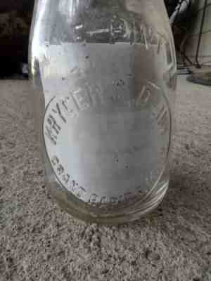 ONE PINT DAIRY MILK BOTTLE KRYGER KRYGER'S DAIRY GRAND RAPIDS MICHIGAN MICH MI