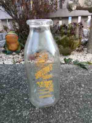 SHELTON'S DAIRY SHELTON CONNECTICUT CT CONN MILK BOTTLE SQUARE QUART COWS FARM