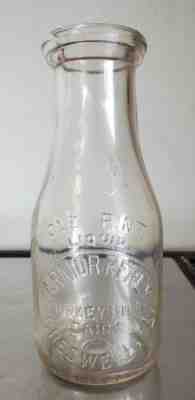 RARE ARMOR P. FREY TURKEY HILL DAIRY CRESWELL, PA EMBOSSED PINT MILK BOTTLE