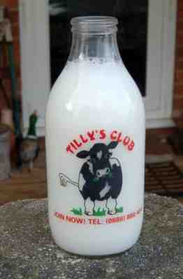 milk bottle : lovely Tilly ( the Cow ) Club Malvern dairy