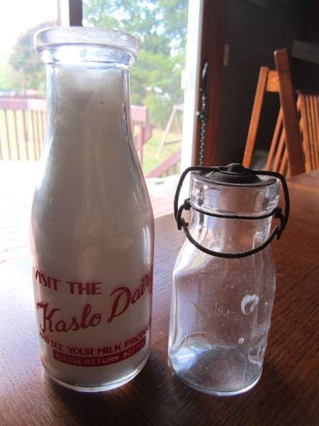 Rosebay Dairy Napanee 1/2 Pint milk Bottle Rosebay Dairy Napanee 1/2 Pint milk Bottle