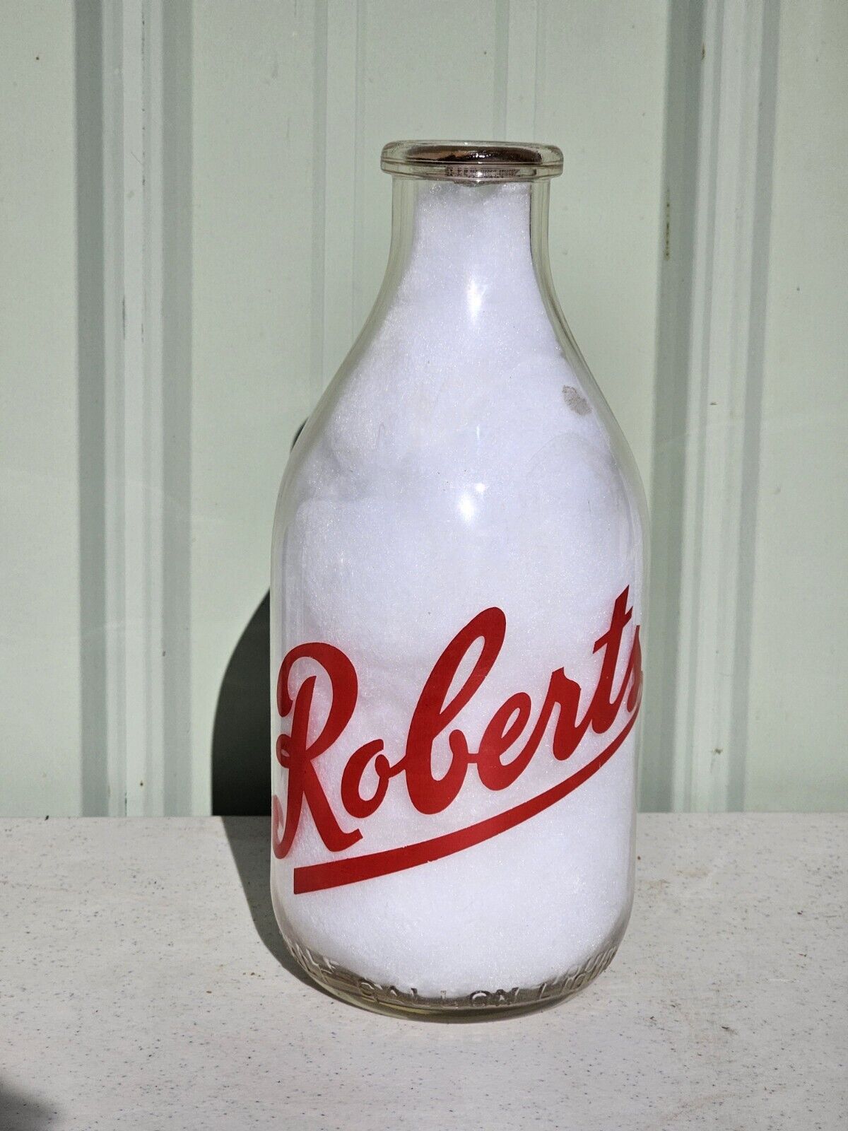 Rare ROBERTS Farm Dairy WWll Era Red Pyro Half Gallon Utica New York MILK BOTTLE