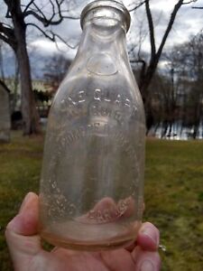 1920s Embossed MILK Bottle WYNFROMERE DAIRY FARM in GREENS FARMS Westport CT