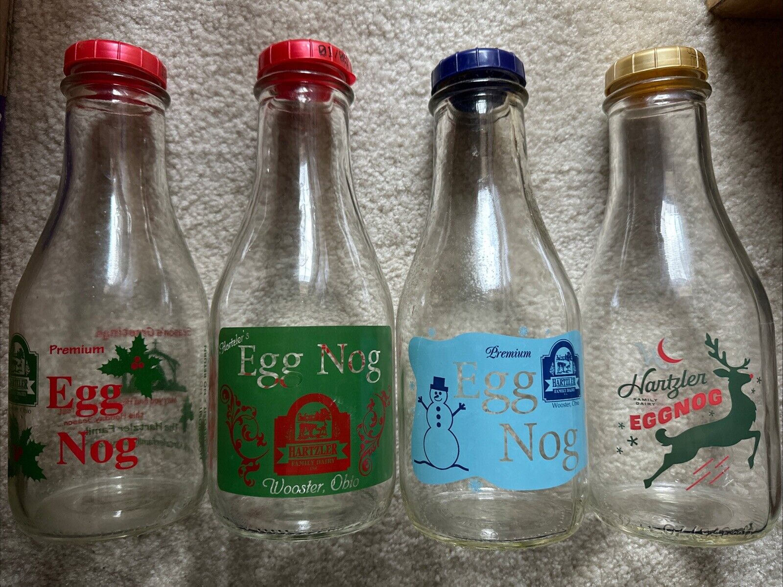 Lot of 4 HARTZLER FAMILY DAIRY Wooster Ohio Christmas Egg Nog Quart Bottles Lids