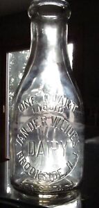 Antique Van Der Weide's Dairy 1 QT Milk Bottle Brookside ( Mendham ) NJ