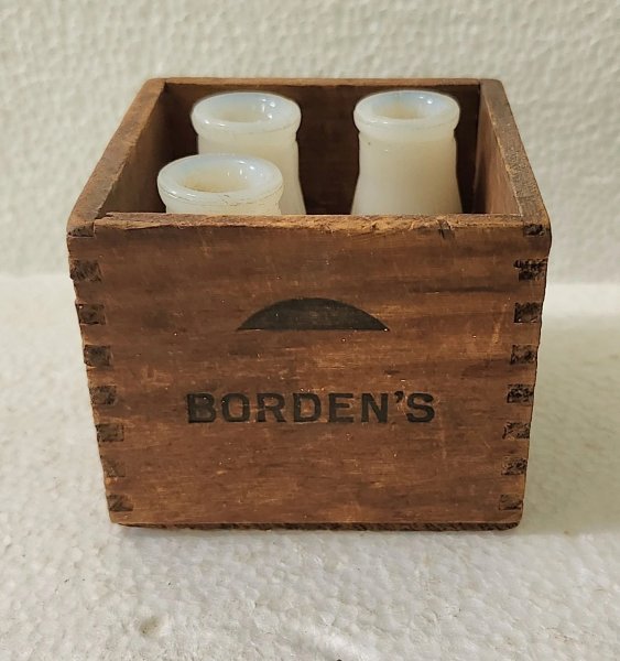 salesman sample Borden's Milk With Original Box & Bottles