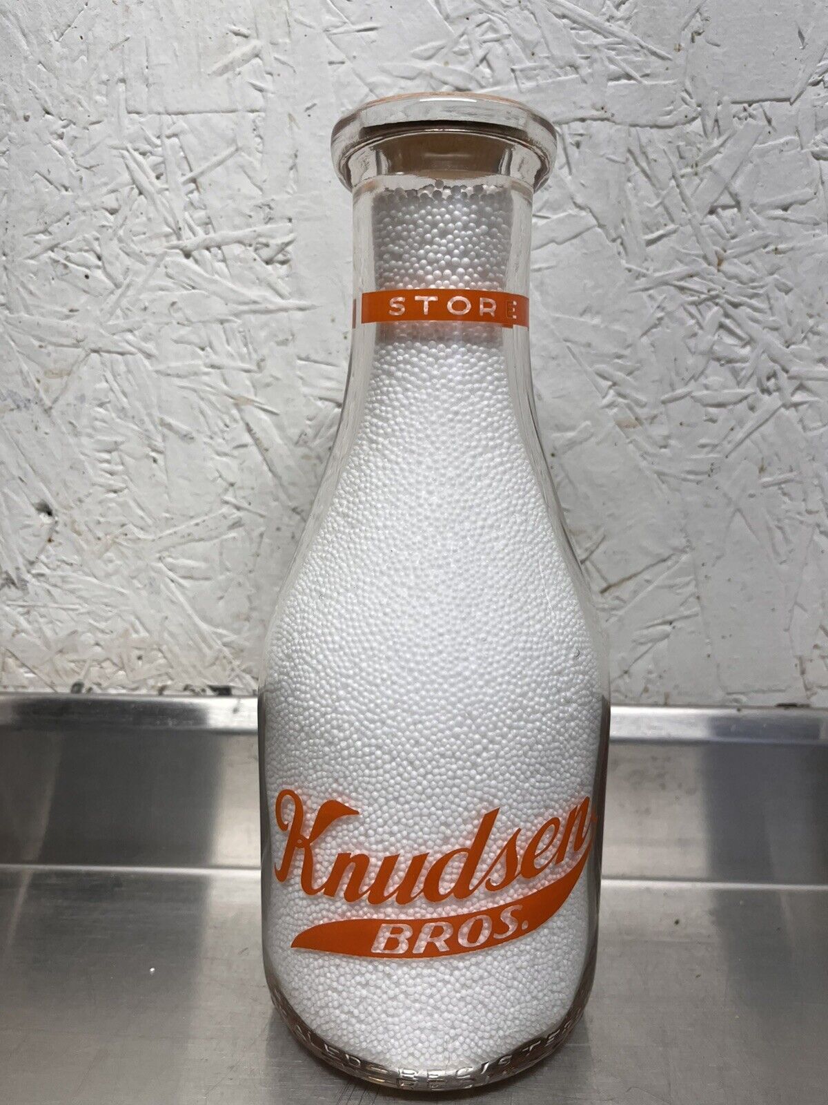 Knudsen Bros. Milk Bottle Quart - North Haven, Connecticut - Dairy - CT