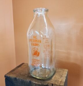 Rare ANTIQUE Glass Milk Bottle AC PETERSEN FARMS DAIRY • 1Qt WEST HARTFORD, CT ?