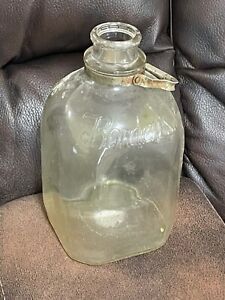 Vintage Borden’s 1 Gallon Milk Jug With Metal Handle